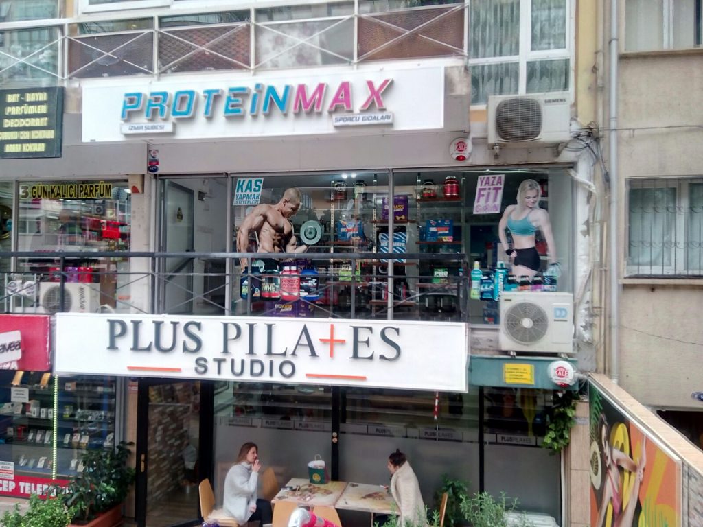 Proteinmaxx Üçkuyular / İzmir